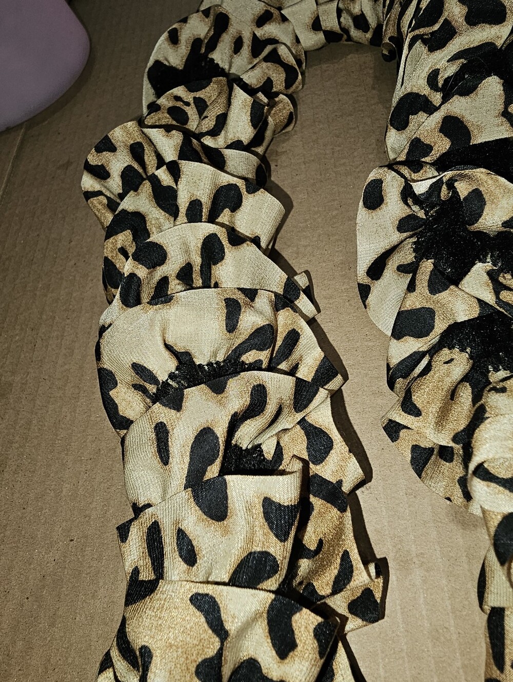 Leopard Print Ruffle Scarf - Picture 3 of 3